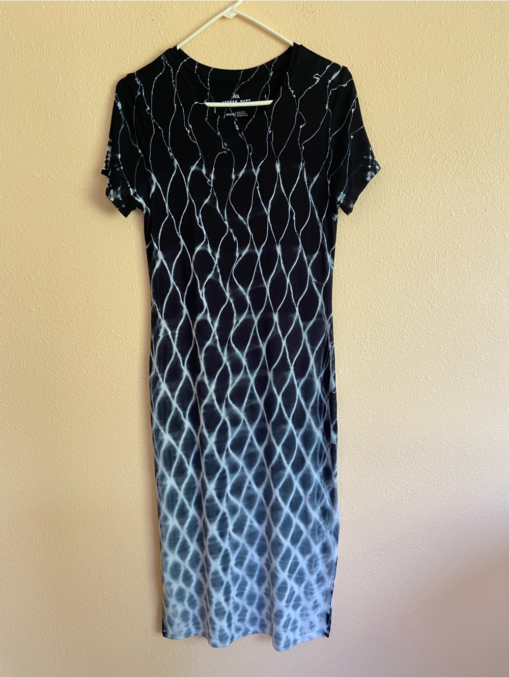 Women’s Andrew Marc Sport Cap Sleeve Patterned Stretch Dress, Size Medium